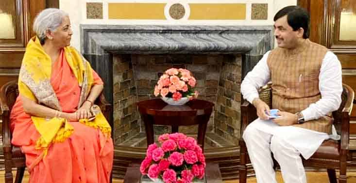 बिहार में औधोगिक विकास को प्रोत्साहित करने के लिए शहनवाज हुसैन ने वित्तमंत्री से मुलाकात की