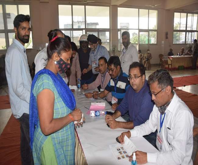 प्रांतीय उद्योग व्यापार मंडल की मतदान &nbsp;हल्द्वानी में, आज वरिष्ठ उपाध्यक्ष पद के लिए त्रिकोणीय मुकाबला है, &nbsp;