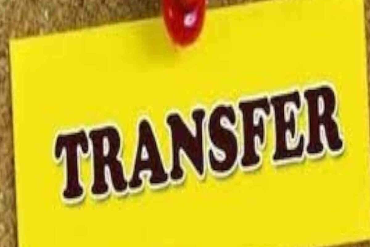 आईएएस अफसरों के धुआँधार ट्रांसफ़र पर  कमर कसे योगी सरकार ।