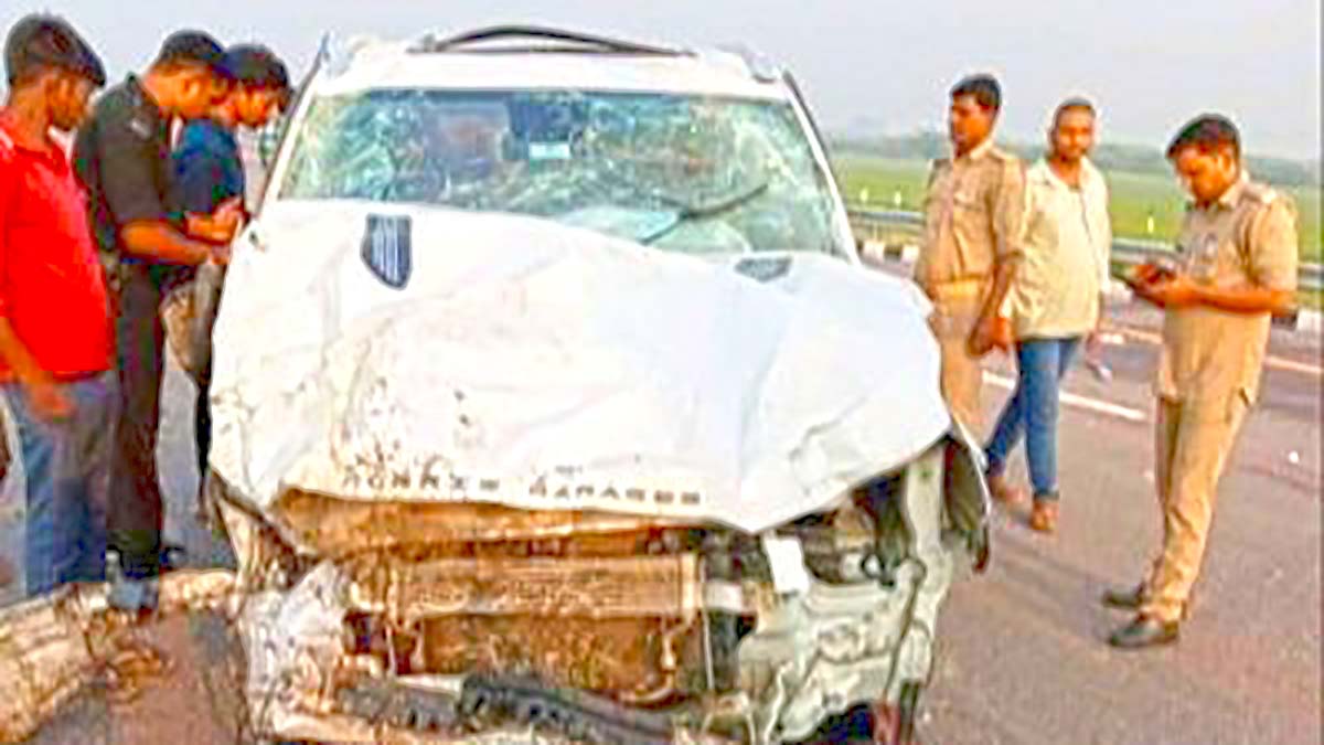 Agra Expressway आगरा एक्सप्रेस वे पर नींद की झपकी ने ले ली जान