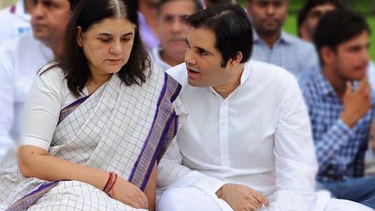बीजेपी की 309 सदस्यों की कार्यकारिणी से मेनका, वरूण गांधी और विनय कटिया को &nbsp; किया बाहर&nbsp;