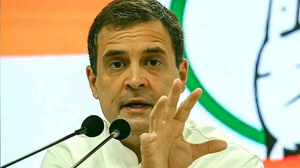 राहुल गांधी का कटाक्ष, त्रिपुरा जल रहा है और केंद्र सरकार  गूंगी ,बहरी हो गई है।