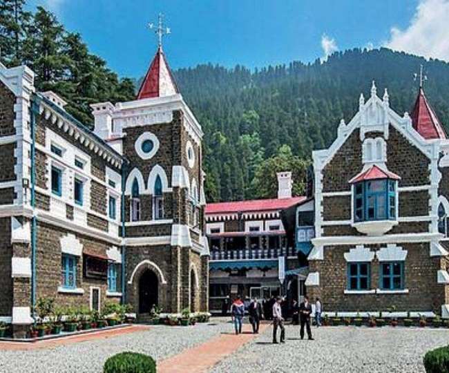 चारधाम यात्रा कोर्ट की अनुमति, दर्शन करने जा सकेंगे श्रद्धालु, हाईकोर्ट ने रोक हटाई