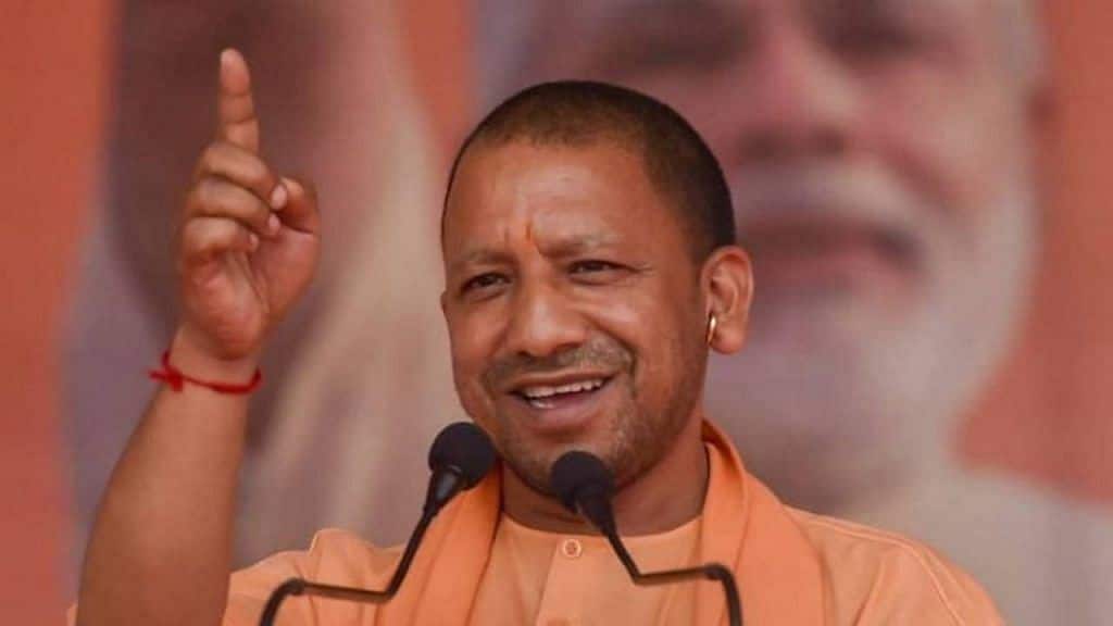 यूपी चुनाव के लिए ज़मीन तैयार करते योगी जी कर रहें हैं लुभावने वादों की घोषणा ।