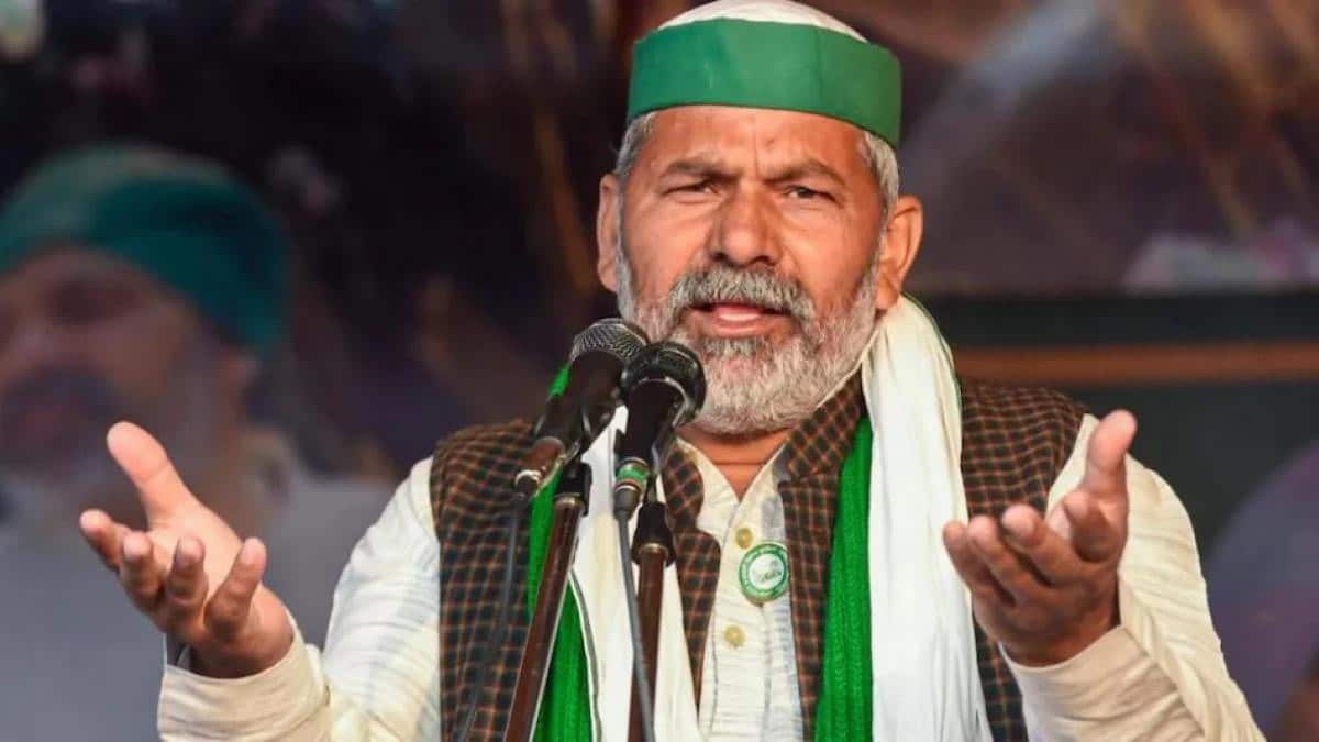 कृषि कानून के बाद सीएए के संबंध में  सवाल पूछे जाने पर नज़र चुरा गये टिकैत।