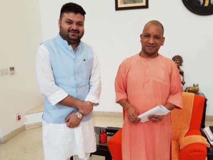 अब नही रहे शिया वक्फ़ बोर्डे के चेयरमैन वसीम रिज़वी, अली ज़ैदी नये चेयरमैन मुकर्रर।