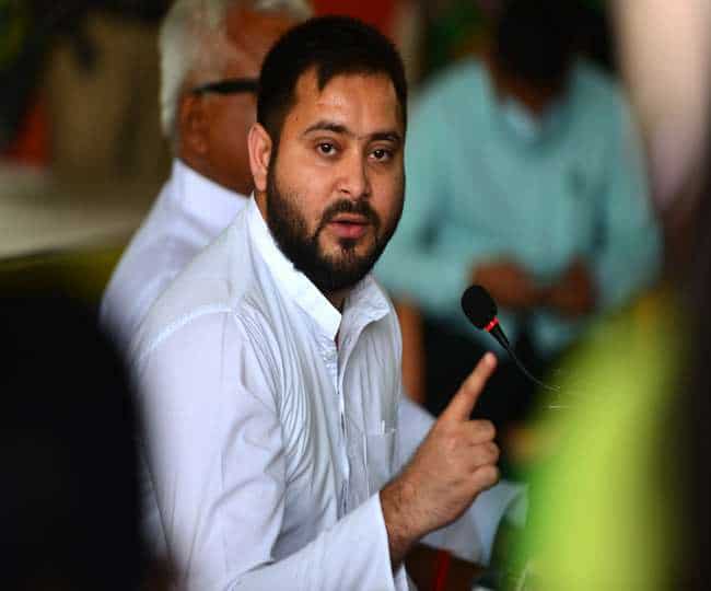 मतगणना से कुछ घंटे पहले ,तेजस्वी यादव जुटे दोतरफा भूमिका निभाने मे ।