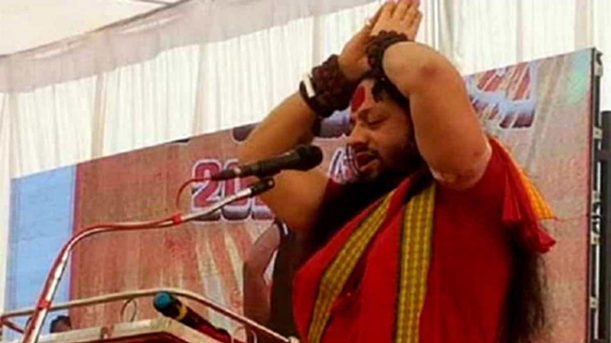 महात्मा गांधी पर अमर्यादित टिप्पणी करने वाला कालीचरण महाराज गिरफ्तार