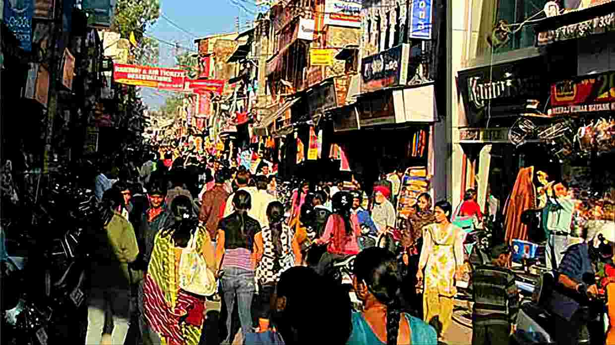 देहरादून के बाजारों में अब "मास्क नहीं, तो एंट्री नहीं