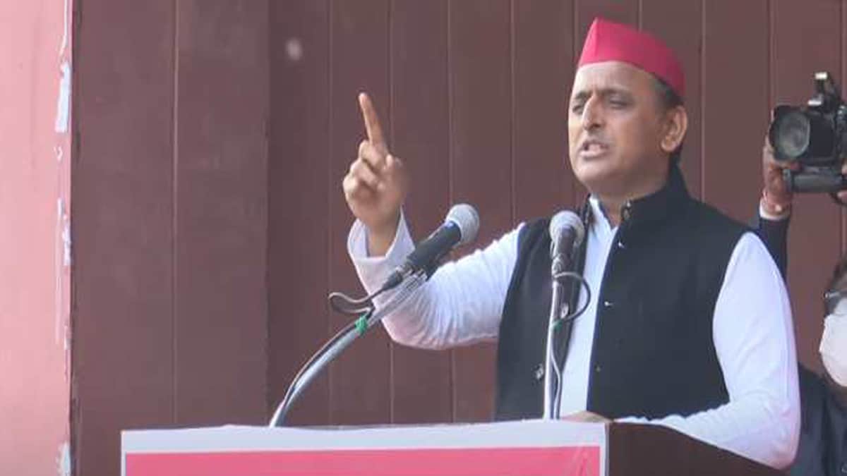 यूपी में सरकार बनने पर मुफ्त मिलेगी 300 यूनिट बिजली - अखिलेश यादव