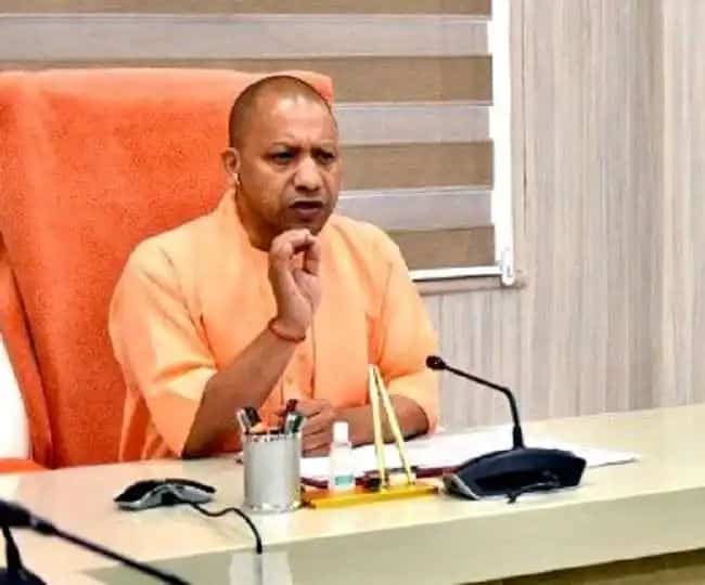 कोविड प्रोटोकॉल का करें पालन: सीएम योगी