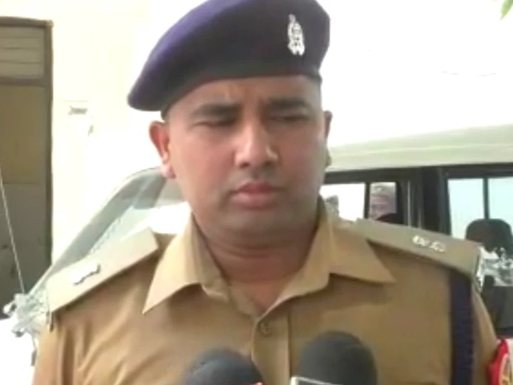 यूपी SI भर्ती में धांधली करने वाले सिपाही समेत 8 को किया गिरफ्तार
