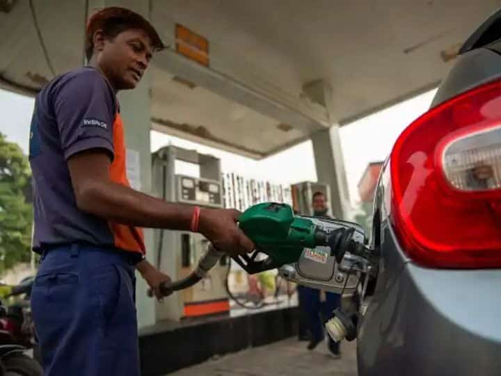 आज जारी हुए पेट्रोल और डीजल के ताजा रेट, देखें लिस्ट