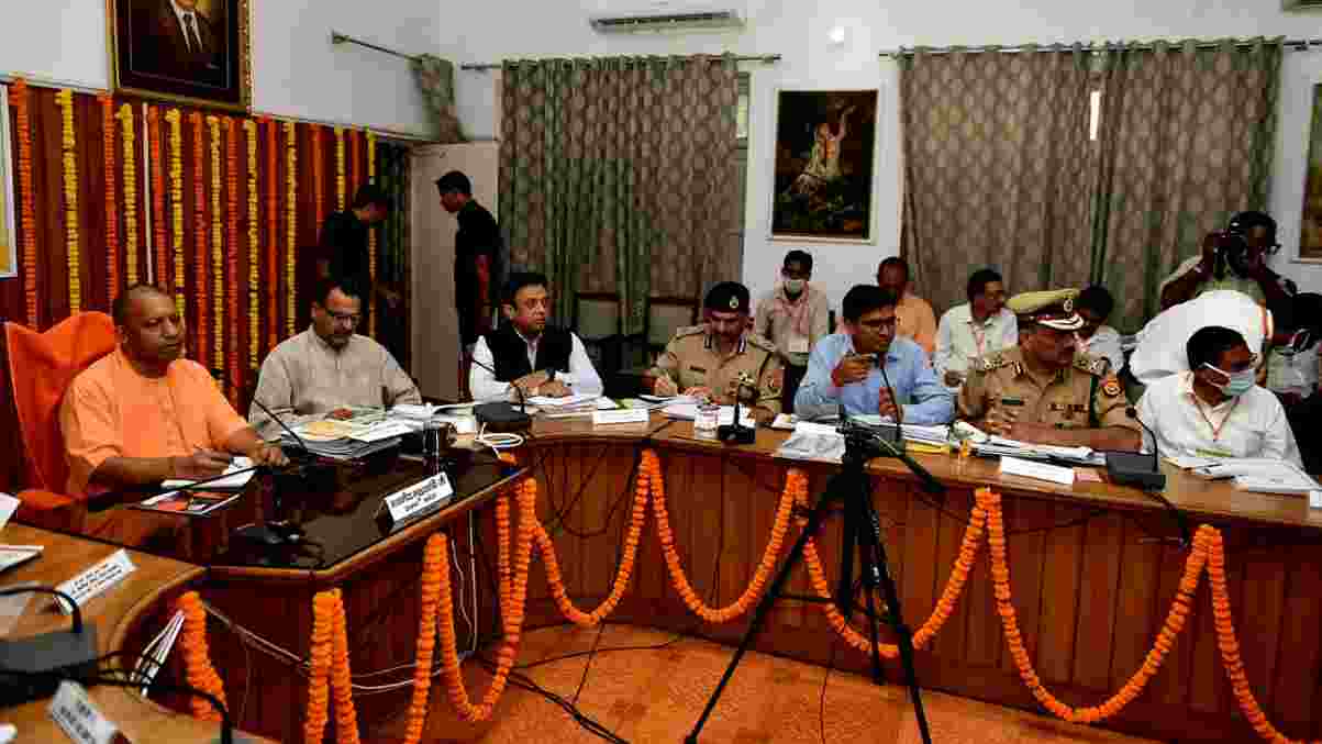 Cm yogi ने मेरठ की क्रांतिधरा से दिया स्वच्छ उत्तर प्रदेश का संदेश
