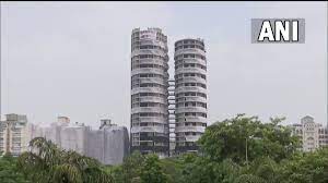 Twin Tower Demolition: 300 करोड़ के लागत में बना ट्विन टावर बना मिट्टी, देखें वीडियो