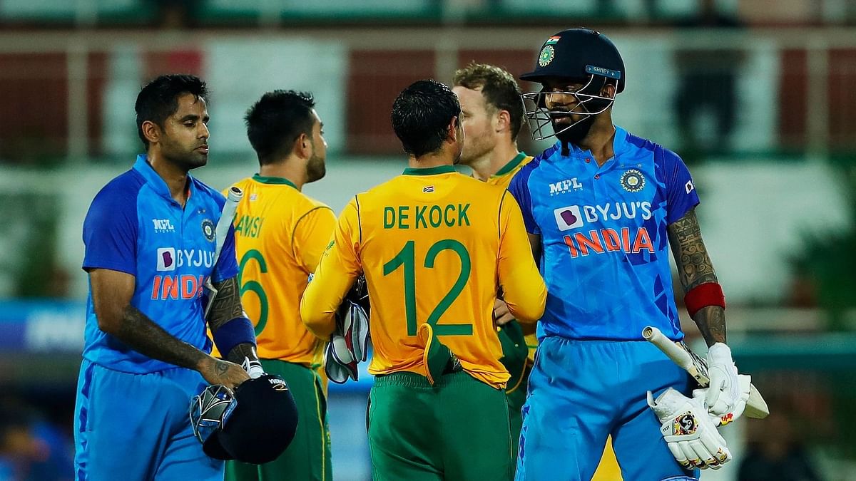 Ind vs SA: भारत ने दक्षिण अफ्रीका को 8 विकेट से दी मात, राहुल और सूर्यकुमार ने जमाएं अर्धशतक