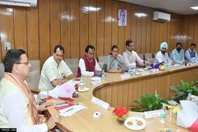 उत्तराखंड: धामी सरकार की कैबिनेट बैठक खत्म, इन प्रस्तावों पर लगी मुहर