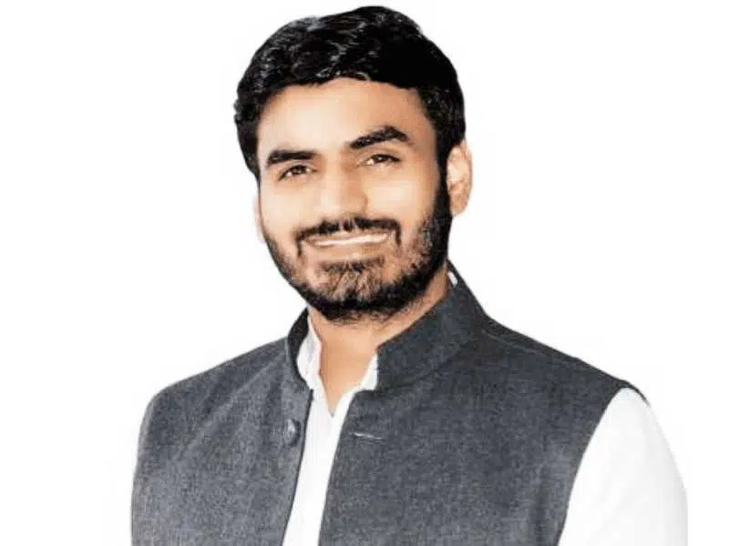 श्रीकांत त्यागी की कोर्ट में सरेंडर की अर्जी, उधर दुकानों पर बाबा के बुलडोजर की तैयारी