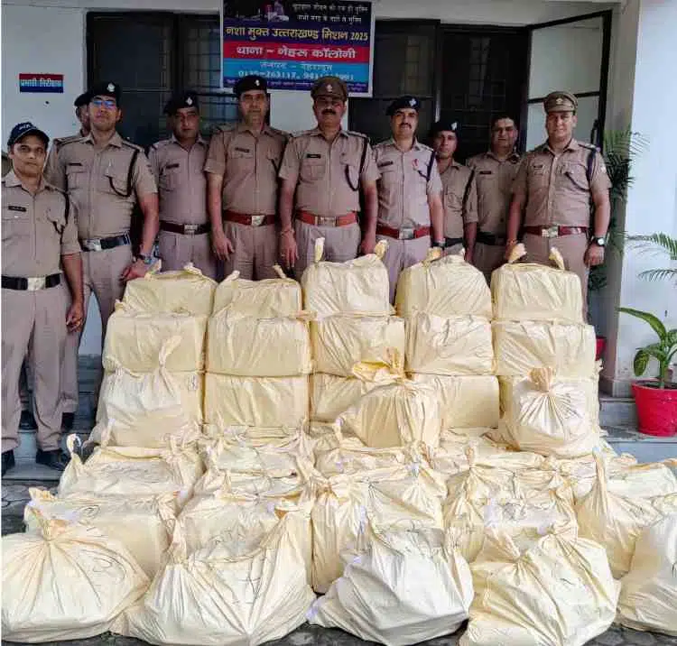 देहरादून पुलिस को मिली बड़ी सफलता, 20 लाख की अवैध शराब बरामद