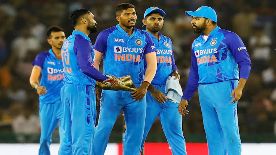 IND vs NZ: न्यूजीलैंड दौरे के लिए टीम इंडिया की घोषणा, रोहित के नहीं इस खिलाड़ी के हाथ होगी कमान