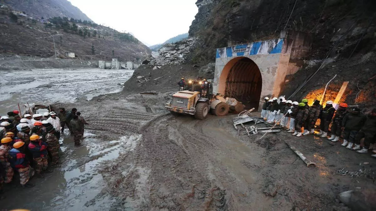 उत्तराखंड रैणी आपदा 2021: सफाई के दौरान टनल के अंदर फिर मिला एक मानव अवशेष