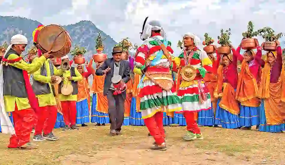जानिए उत्तराखंड के लोक नृत्य को... क्या है छोलिया का मतलब