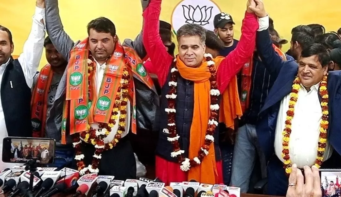 गुलाम नबी आजाद को बड़ा झटका, कांग्रेस का साथ छोड़ने वाले 17 विधायक दोबारा पार्टी में शामिल