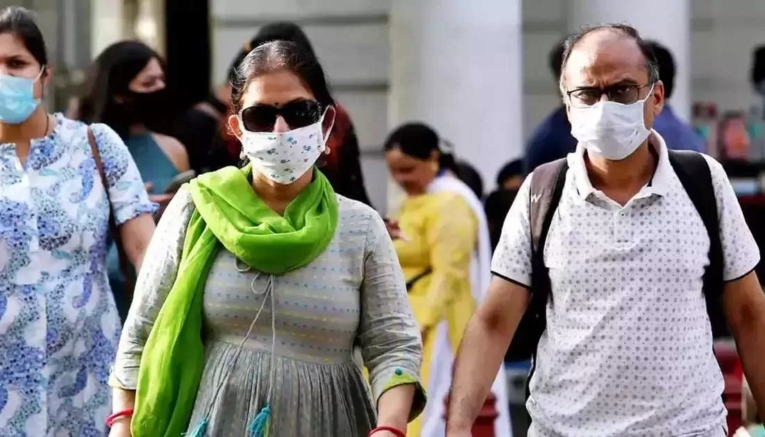 केरल सरकार का बड़ा फैसला, सार्वजनिक जगहों पर मास्क पहनना किया मेंडेटरी