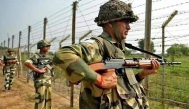 BSF Recruitment: बॉर्डर सिक्योरिटी फोर्स ने कॉन्स्टेबल ट्रेड्समैन पदों पर निकाली भर्ती, 70 हजार तक होगी सैलरी 