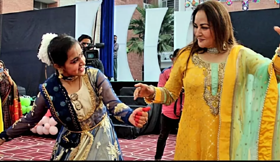 पूर्व सांसद व प्रसिद्ध अभिनेत्री जयाप्रदा की उपस्थिति में द अध्ययन स्कूल में  हुआ वार्षिकोत्सव संपन्न 
