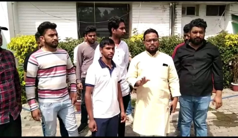 महिला शूटिंग कोच पर खिलाड़ी के उत्पीड़न और सांप्रदायिकता का लगा आरोप 