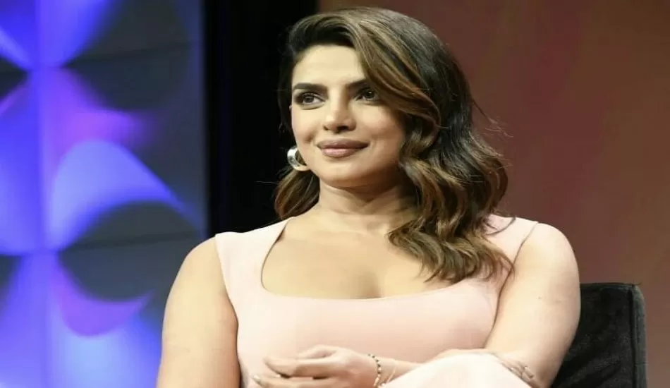 विदेश में भी बज रहा है देसी गर्ल प्रियंका के नाम का डंका...
