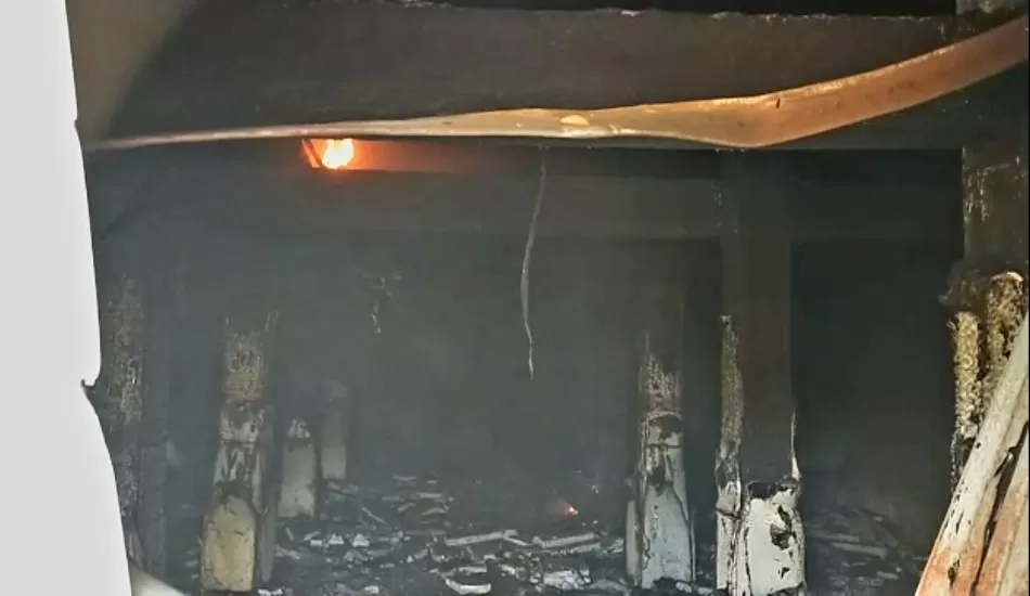हाजी इजलाल की बंद पड़ी फेक्ट्री हो गई जल कर राख