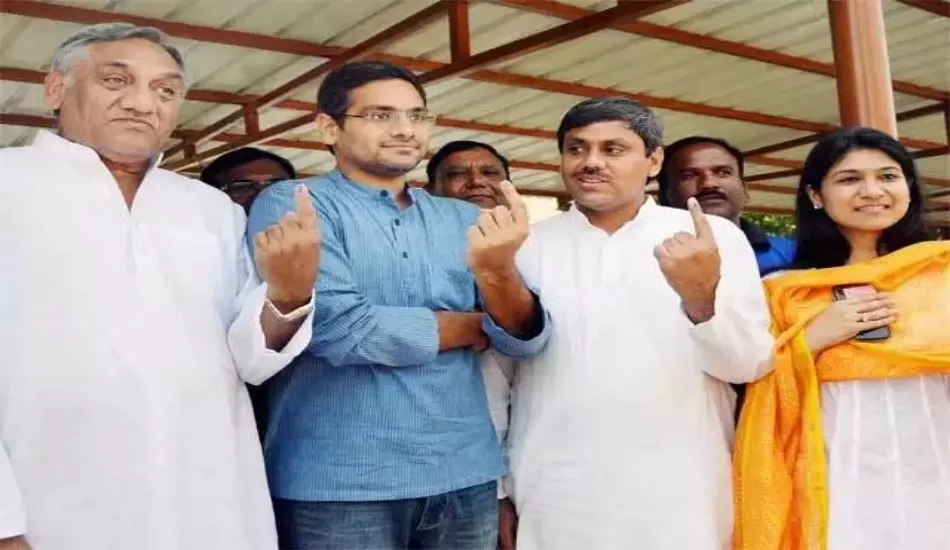 6000 करोड़ की धोखाधड़ी में इस पूर्व सीएम के बेटे सहित 18 पर FIR