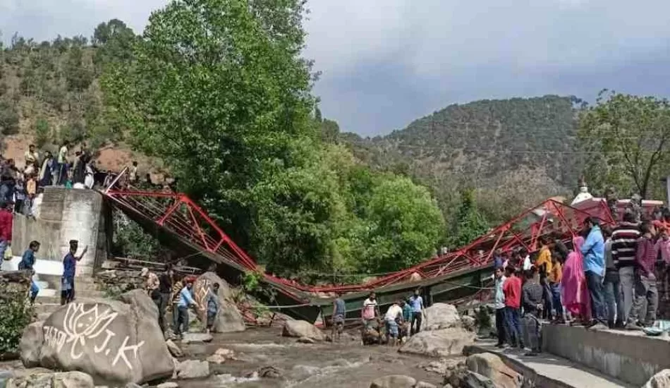 जम्मू के उधमपुर में बैसाखी मेले में हुआ हादसा, पुल टूटा, 50 से ज्यादा लोग घायल