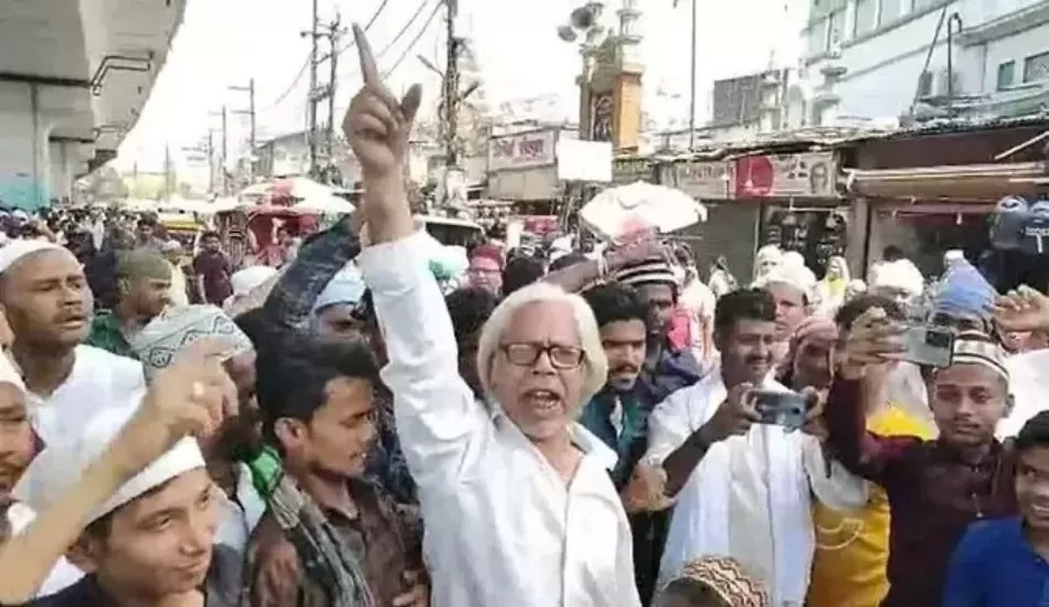 ‘अतीक अहमद अमर रहें’, जुमे की नमाज के बाद माफिया के समर्थन में लगे नारे