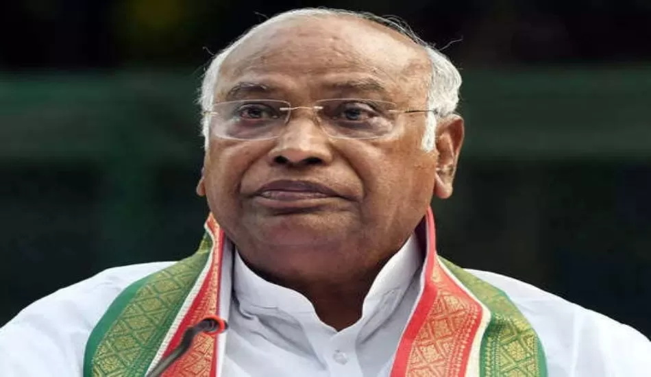 ​मोदी जहरीला सांप: खरगे