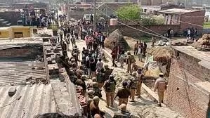 Rampur:रामपुर के सिलईबड़ा में पुलिस और लोगों में विवाद