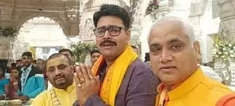 Ayodhya:  रामलला के दरबार में फफक कर रो पड़े सपा विधायक
