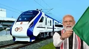 Vande Bharat Train: पीएम मोदी ने 10 नई वंदे भारत ट्रेनों को दिखाई हरी झंडी
