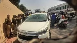 Lucknow: मंत्री असीम अरुण की कार का हुआ चालान