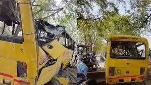 School Bus Accident in Mahendragarh:ईद के दिन स्कूल बस पलटी, छह बच्चों की मौत व 15 घायल