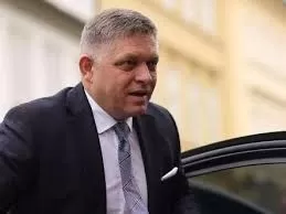 Robert Fico: स्लोवाकिया के प्रधानमंत्री को गोली मारी, हालत नाजुक
