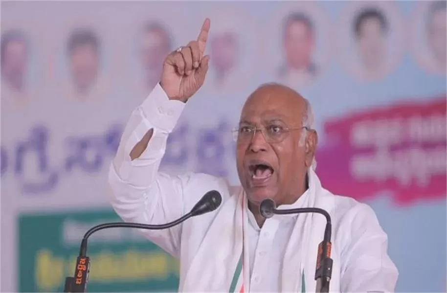 NEET परीक्षा में धांधली हुई, SC की निगरानी में हो जांच : खड़गे