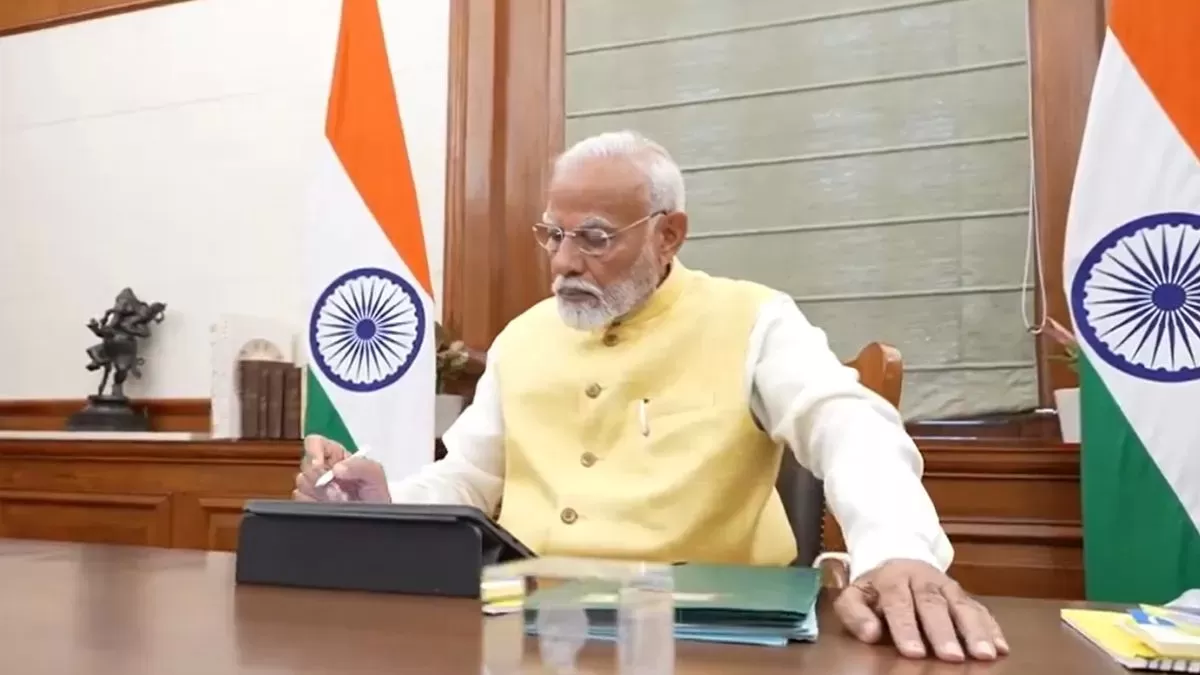 PM Kisan Nidhi: शपथ लेते ही पीएम मोदी ने किसानों को दिया तोहफा