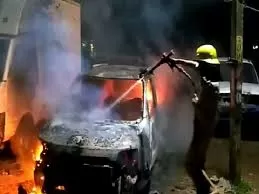 AC Blast : कार शोरूम में हुआ एसी ब्लास्ट, 24 से ज्यादा कारें हुईं राख