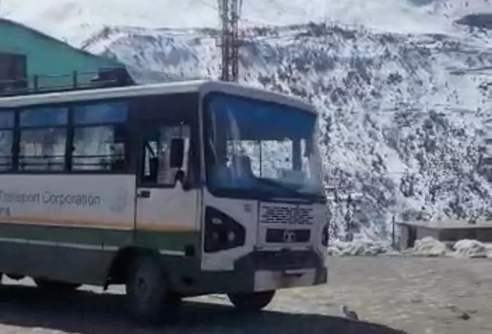 भारत की सबसे लंबी दिल्ली लेह बस सेवा आज से शुरू