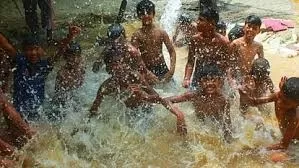 Weather: लू के थपेड़ों से जनजीवन बेहाल