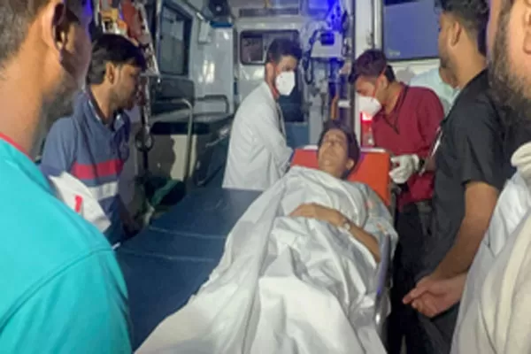 Delhi : भूख हड़ताल पर बैठीं आतिशी की तबीयत बिगड़ी