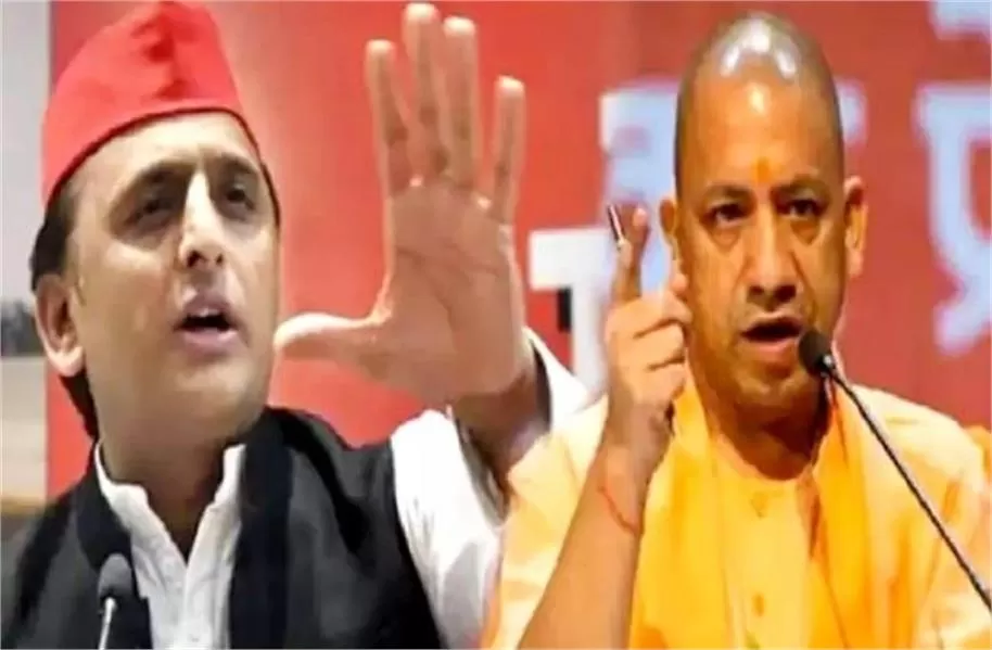 CM Yogi : कांग्रेस की गोद में बैठे हैं इमरजेंसी का विरोध करने वाले 